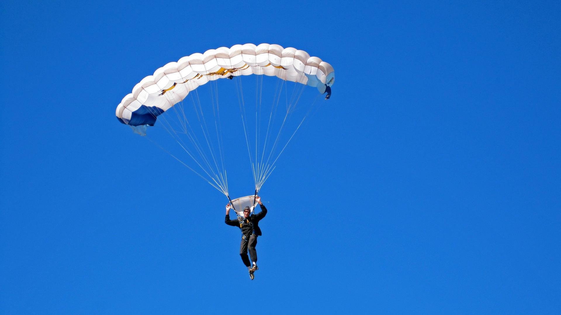 开云体育APP下载-哈兰德帽子戏法击溃那不勒斯，后防漏洞百出成最大短板